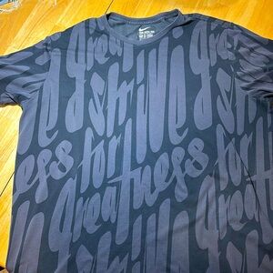 The Nike LeBron James Greatness Athletic Cut Tee XXL black/grey
